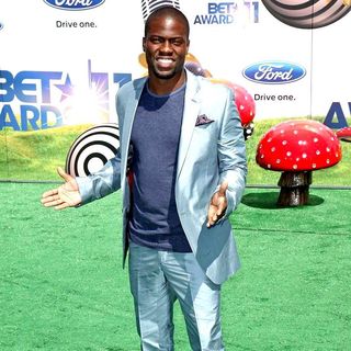 Kevin Hart in BET Awards 2011